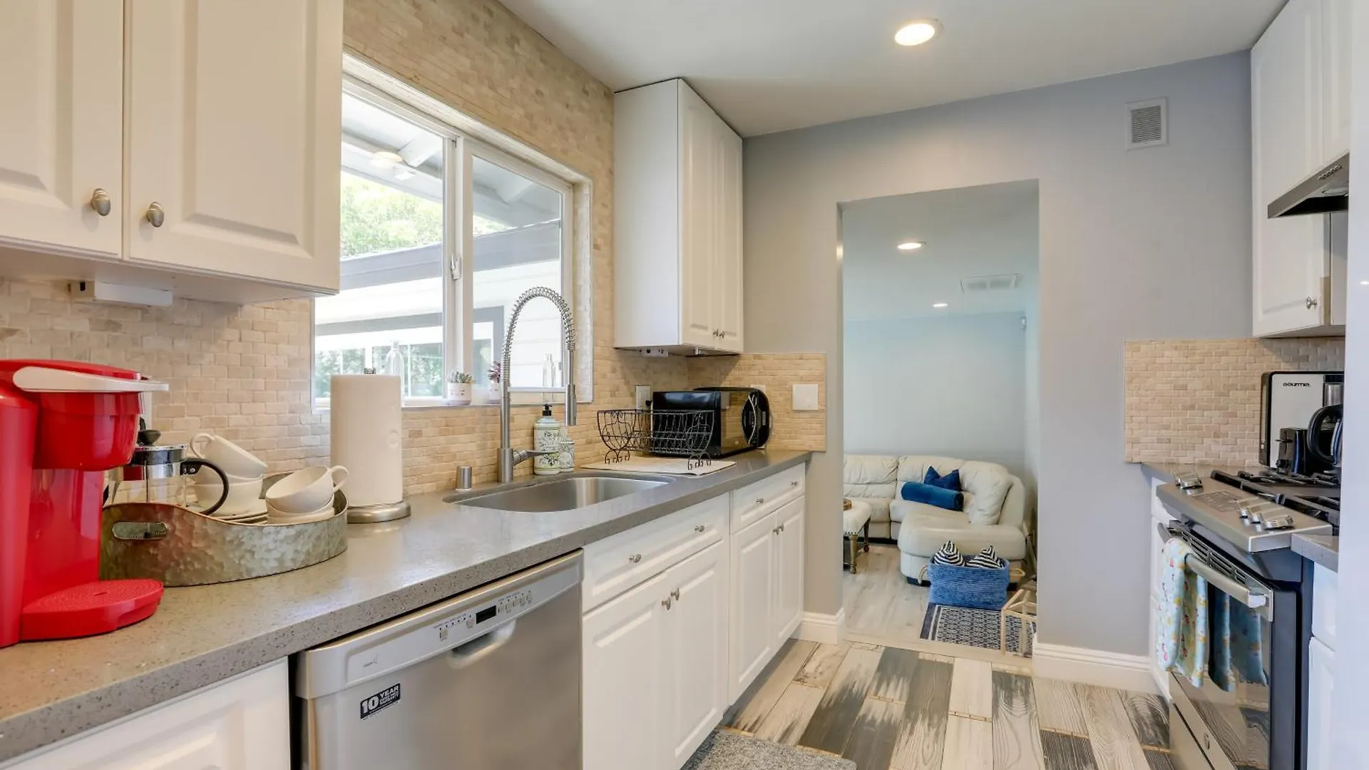 Family Home With Pool About 7 Mi To Downtown Sacramento! 0*, Sacramento United States